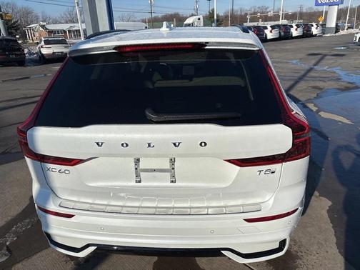 2026 Volvo XC60 Plug-In Hybrid T8 Ultra