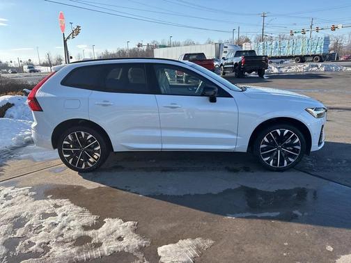 2026 Volvo XC60 Plug-In Hybrid T8 Ultra