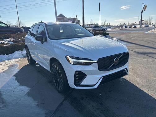 2026 Volvo XC60 Plug-In Hybrid T8 Ultra