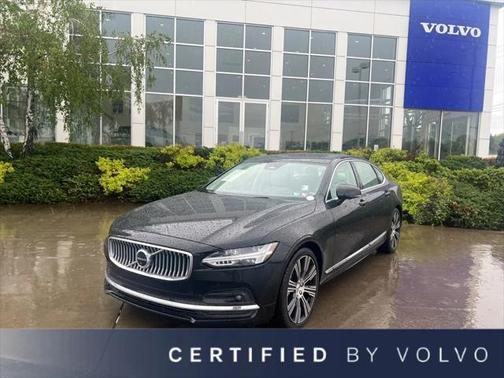 2025 Volvo S90 B6 Plus