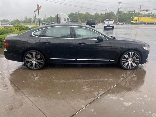 2025 Volvo S90 B6 Plus