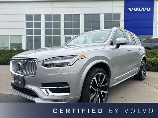 Silver Dawn Metallic 2023 Volvo XC90 B5 Plus