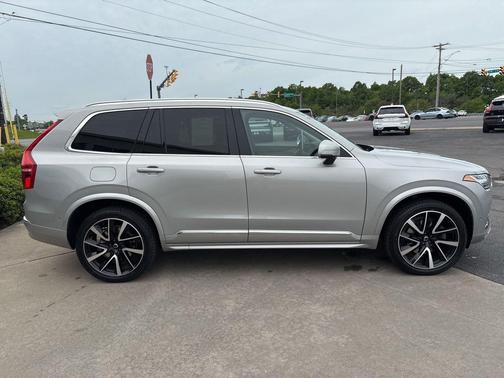 Silver Dawn Metallic 2023 Volvo XC90 B5 Plus