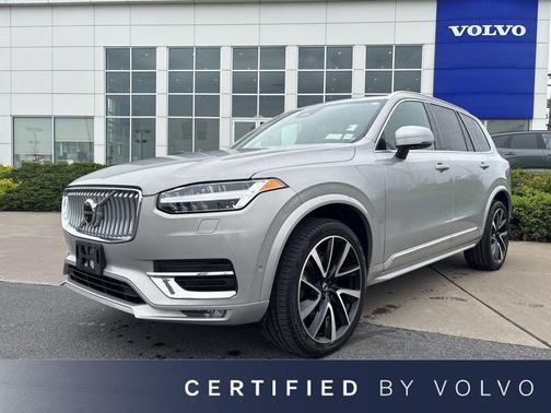 Silver Dawn Metallic 2023 Volvo XC90 B5 Plus