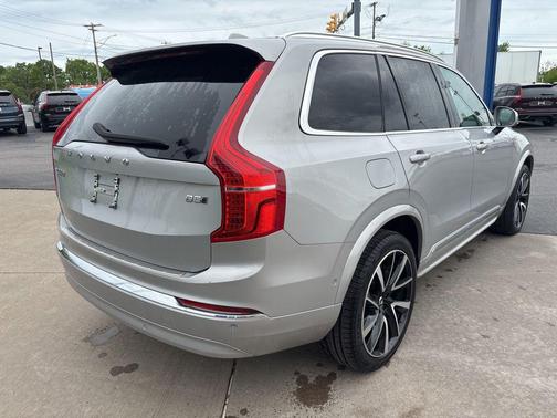 Silver Dawn Metallic 2023 Volvo XC90 B5 Plus