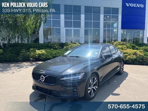 2025 Volvo S60 B5 Plus