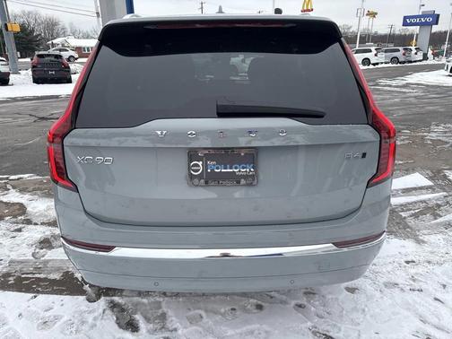 2025 Volvo XC90 B6 Plus 7-Seater