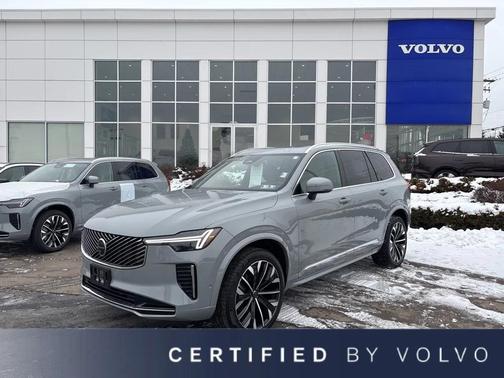 2025 Volvo XC90 B6 Plus 7-Seater