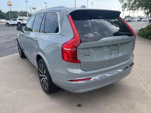 2025 Volvo XC90 B5 Core