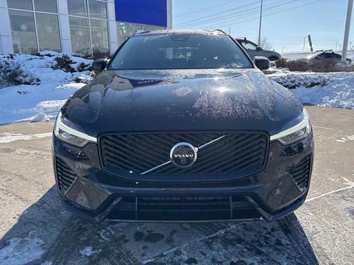 2026 Volvo XC60 B5 Ultra