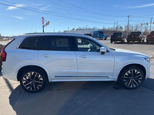 2026 Volvo XC90 Plus, B5 AWD Gas (mild hybrid), Gasoline, Bright, 7 Seats