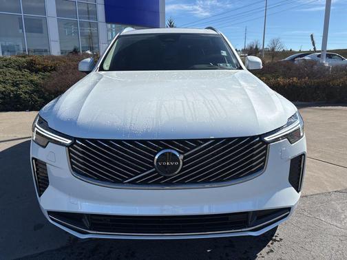 2026 Volvo XC90 Plus, B5 AWD Gas (mild hybrid), Gasoline, Bright, 7 Seats