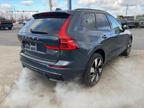 2025 Volvo XC60 Plug-In Hybrid T8 Plus