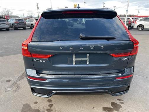 2025 Volvo XC60 Plug-In Hybrid T8 Plus