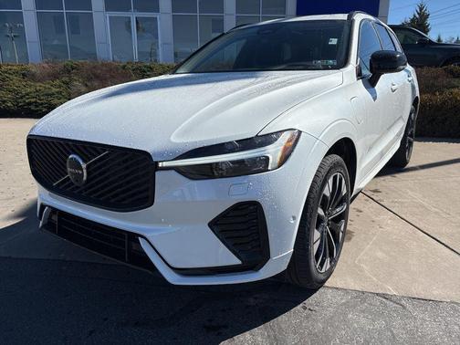 Crystal White Metallic 2026 Volvo XC60 Plug-In Hybrid Plus, T8 AWD Electric/Gasoline, Dark
