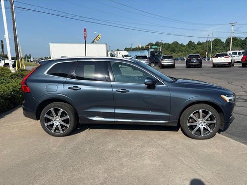 Denim Blue Metallic 2021 Volvo XC60 T5 Inscription