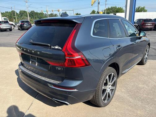 Denim Blue Metallic 2021 Volvo XC60 T5 Inscription