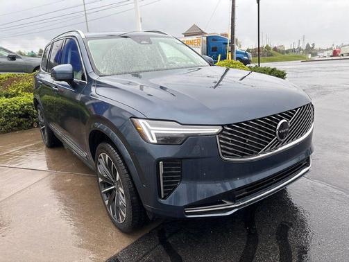 Denim Blue Metallic 2026 Volvo XC90 B6 Ultra 7-Seater