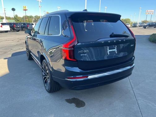 2026 Volvo XC90 B6 Ultra 7-Seater