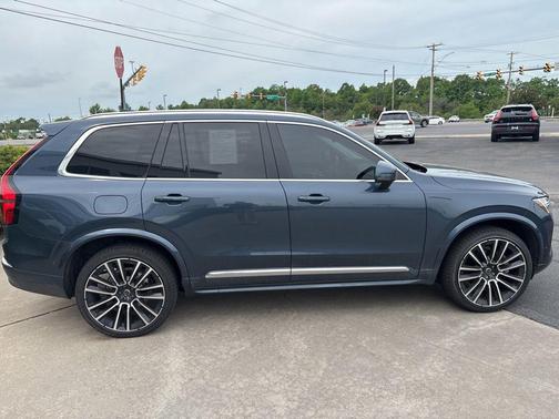 Denim Blue Metallic 2025 Volvo XC90 B5 Plus 6-Seater