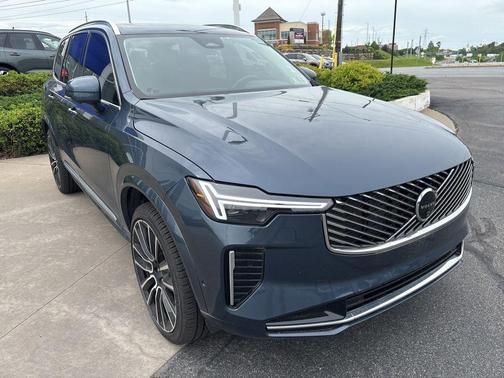 Denim Blue Metallic 2025 Volvo XC90 B5 Plus 6-Seater