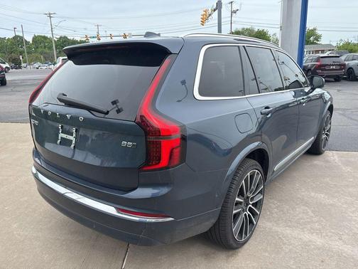 Denim Blue Metallic 2025 Volvo XC90 B5 Plus 6-Seater