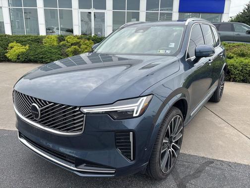 Denim Blue Metallic 2025 Volvo XC90 B5 Plus 6-Seater