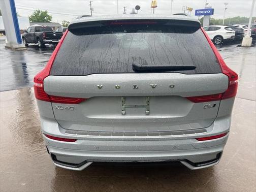 2025 Volvo XC60 B5 Ultra