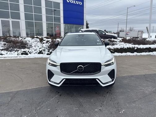 2026 Volvo XC60 B5 Plus