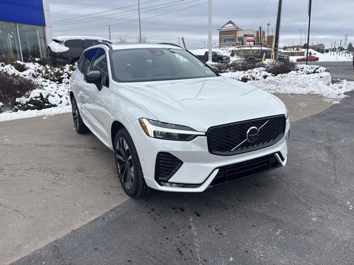 2026 Volvo XC60 B5 Plus