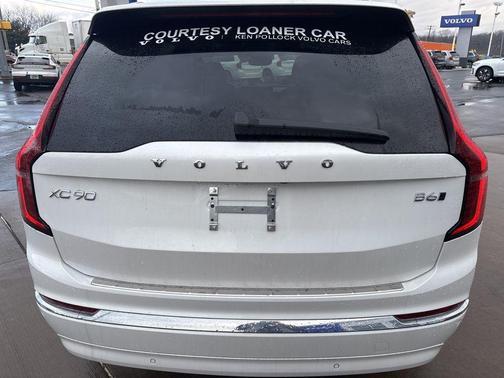 2026 Volvo XC90 B6 Core