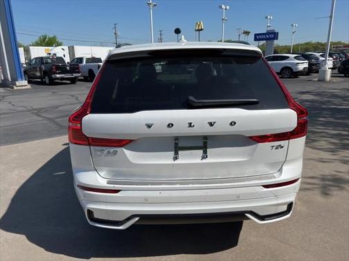 2025 Volvo XC60 Plug-In Hybrid T8 Plus