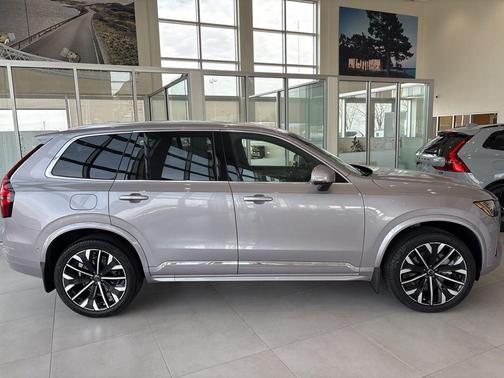 2026 Volvo XC90 Plus, B6 AWD Gas (mild hybrid), Gasoline, Bright, 6 Seats