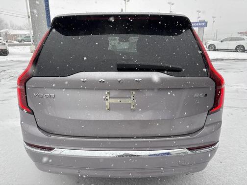 2026 Volvo XC90 Plus, B6 AWD Gas (mild hybrid), Gasoline, Bright, 6 Seats