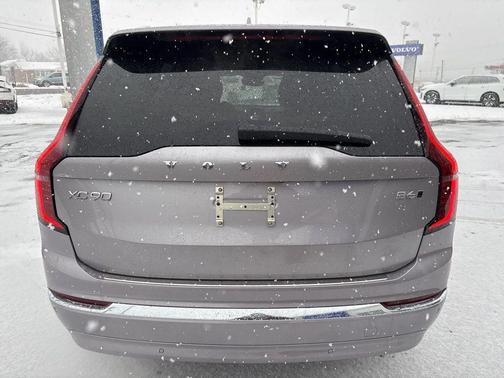 2026 Volvo XC90 Plus, B6 AWD Gas (mild hybrid), Gasoline, Bright, 6 Seats