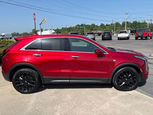 Cayenne Red Tintcoat 2022 Cadillac XT4 Luxury