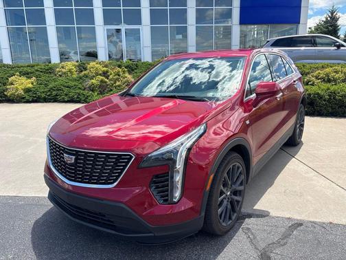 Cayenne Red Tintcoat 2022 Cadillac XT4 Luxury