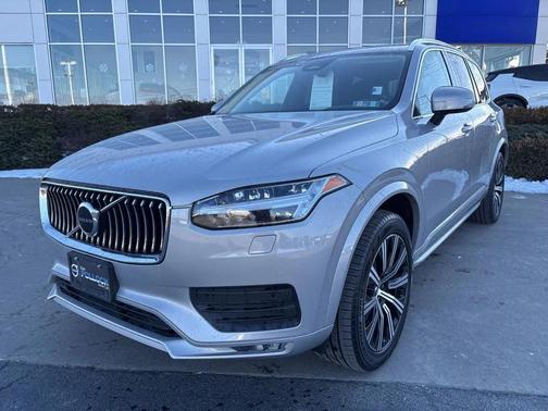 2023 Volvo XC90 B5 Core