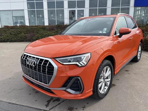 2025 Audi Q3 Premium 45 TFSI S line quattro Tiptronic