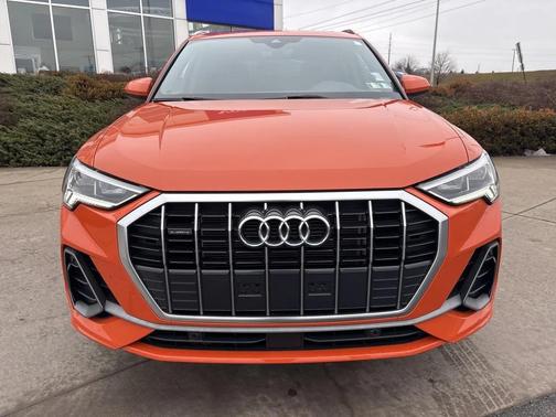 2025 Audi Q3 Premium 45 TFSI S line quattro Tiptronic