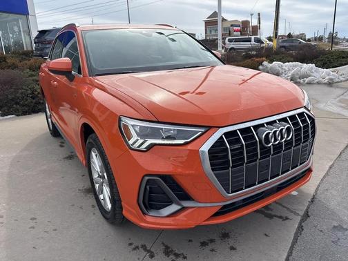 2025 Audi Q3 Premium 45 TFSI S line quattro Tiptronic