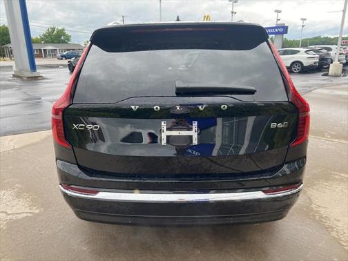 2025 Volvo XC90 B6 Plus 7-Seater