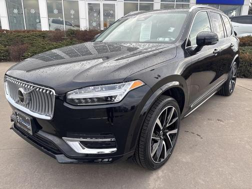2023 Volvo XC90 B6 Plus 6-Seater