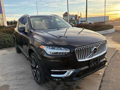 2023 Volvo XC90 B6 Plus 6-Seater