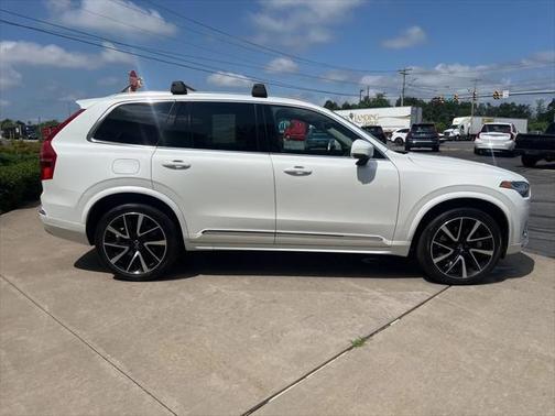 2022 Volvo XC90 Recharge Plug-In Hybrid T8 Inscription Expression 6 Passenger