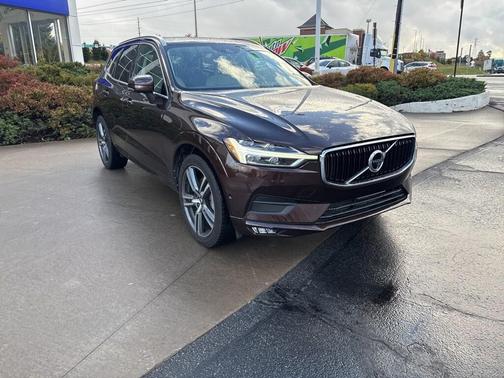 2018 Volvo XC60 T6 Momentum