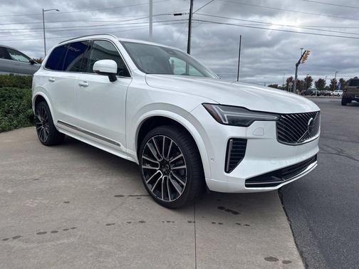 Crystal White Pearl 2026 Volvo XC90 Plus, B6 AWD Gas (mild hybrid), Gasoline, Bright, 7 Seats