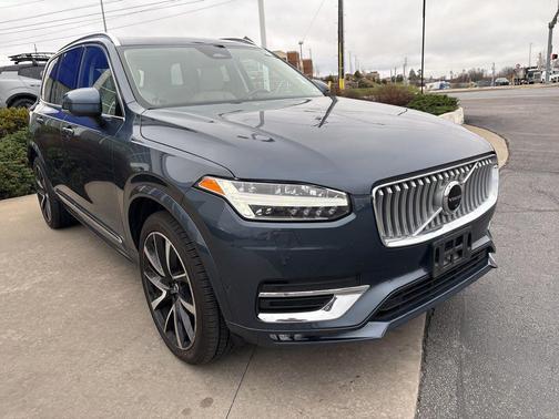 Denim Blue Metallic 2023 Volvo XC90 B6 Plus 7-Seater