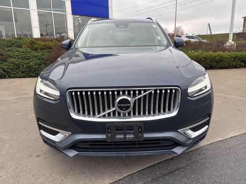 Denim Blue Metallic 2023 Volvo XC90 B6 Plus 7-Seater
