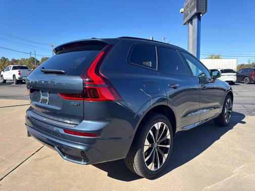 Denim Blue 2027 Volvo XC60 Plus